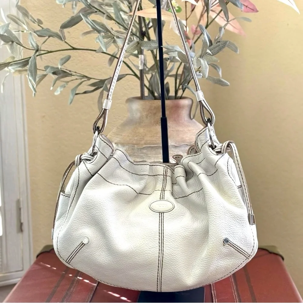 TOD'S Miky Easy Media Shoulder Handbag in White Pebbled Leather - Picture 1 of 14